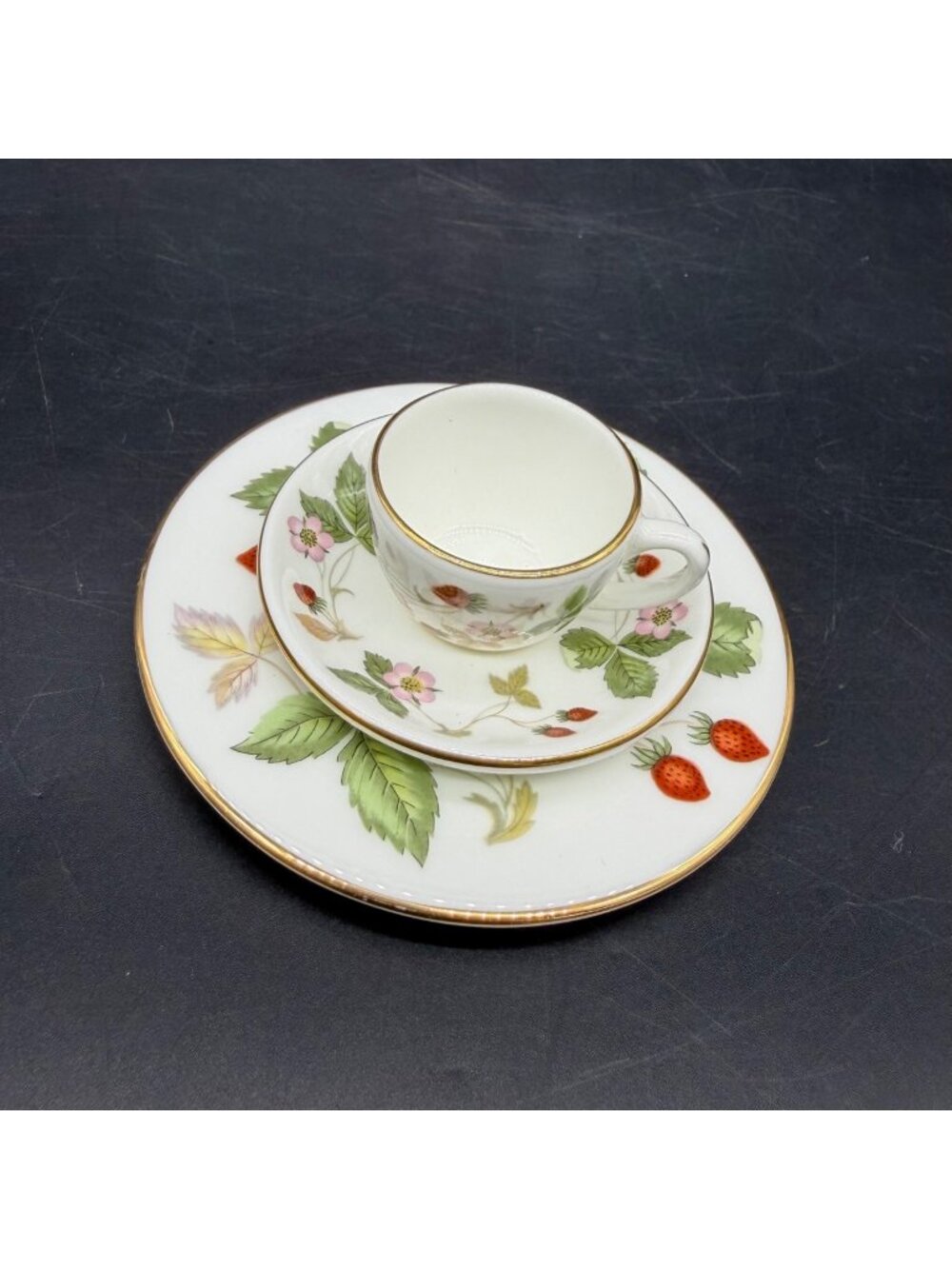 Wedgwood Wild Strawberry Bone China Miniature Cup Saucer Plate Set England 1983